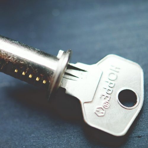 llave atascada Cerrajeros Valencia de urgencia